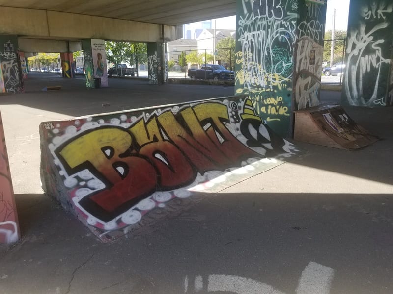 9th and Poplar photo 2